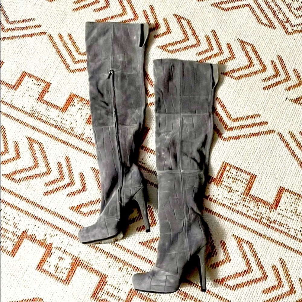 Suede Embossed thigh boots